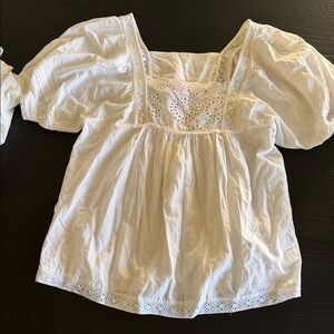 Kings Csilla White Eyelet Puff Sleeve Blouse AUS6